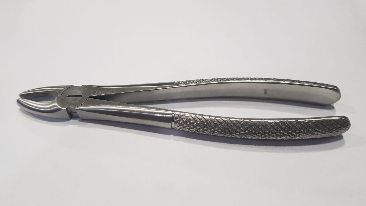 Extracting Forceps – Molar Forceps