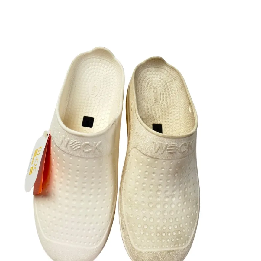 Theater Clogs